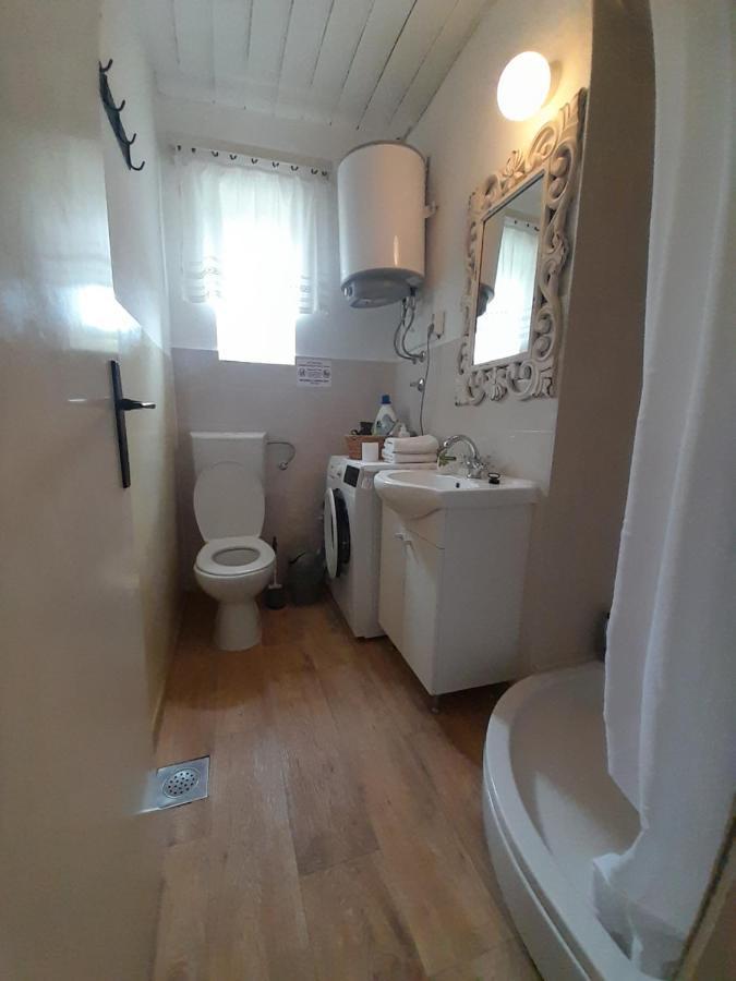 Dida Roko, Rustikalni Apartman S Terasom Kaštela Exterior foto